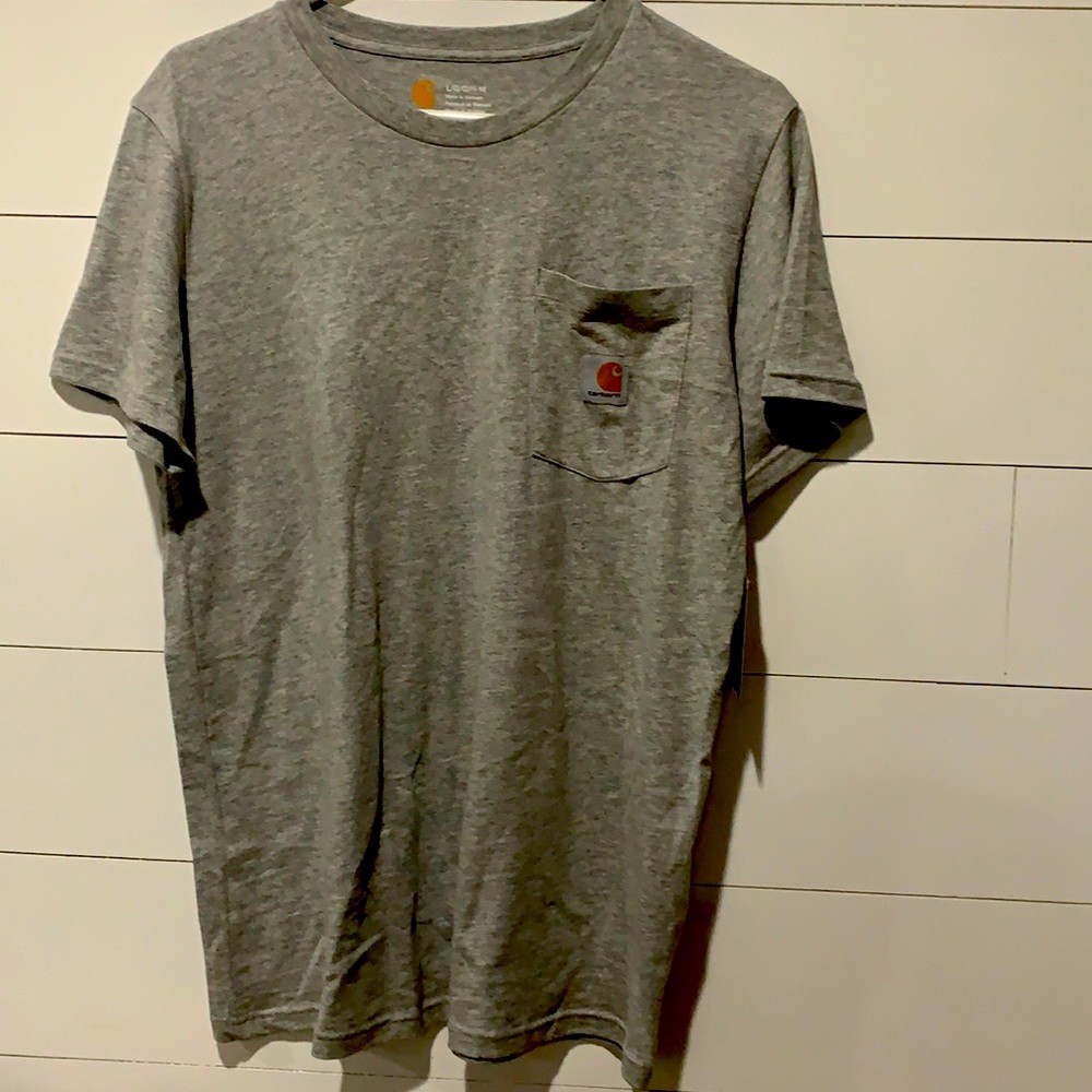NWT Women’s M carhartt T-shirt
